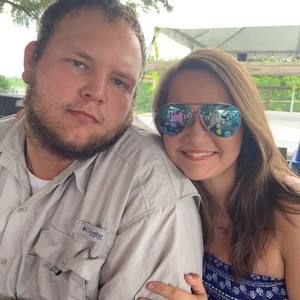 Meet your Posher, Dakota